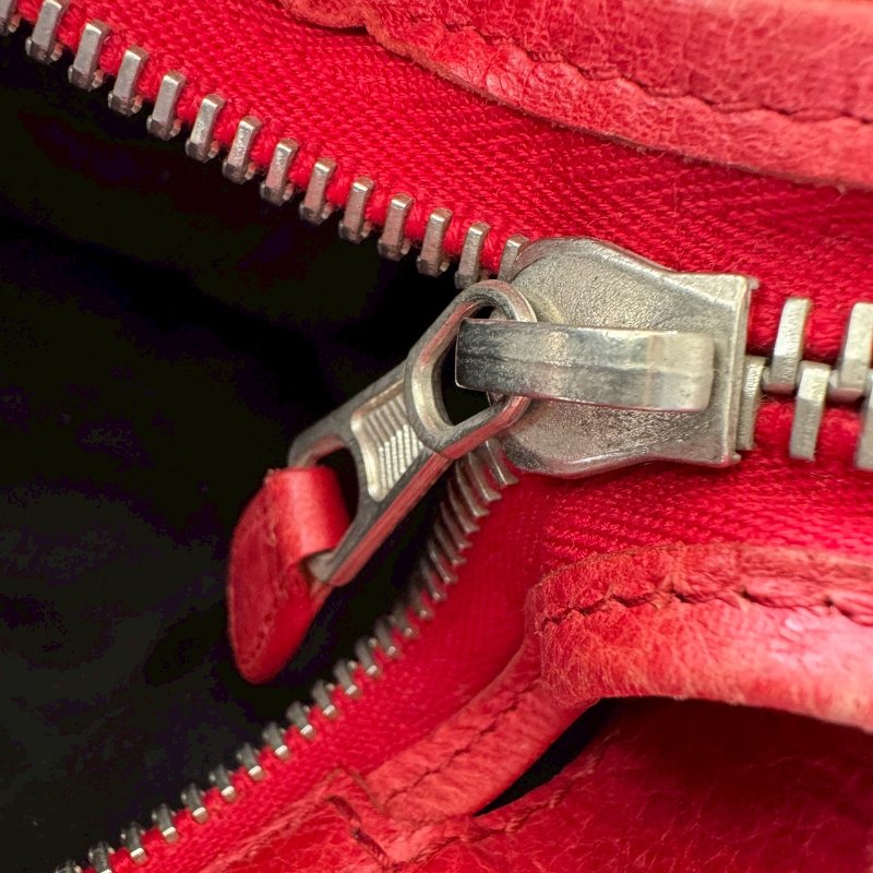 ✨外出無腦帶 BALENCIAGA 紅色皮革鉚釘機車包-24