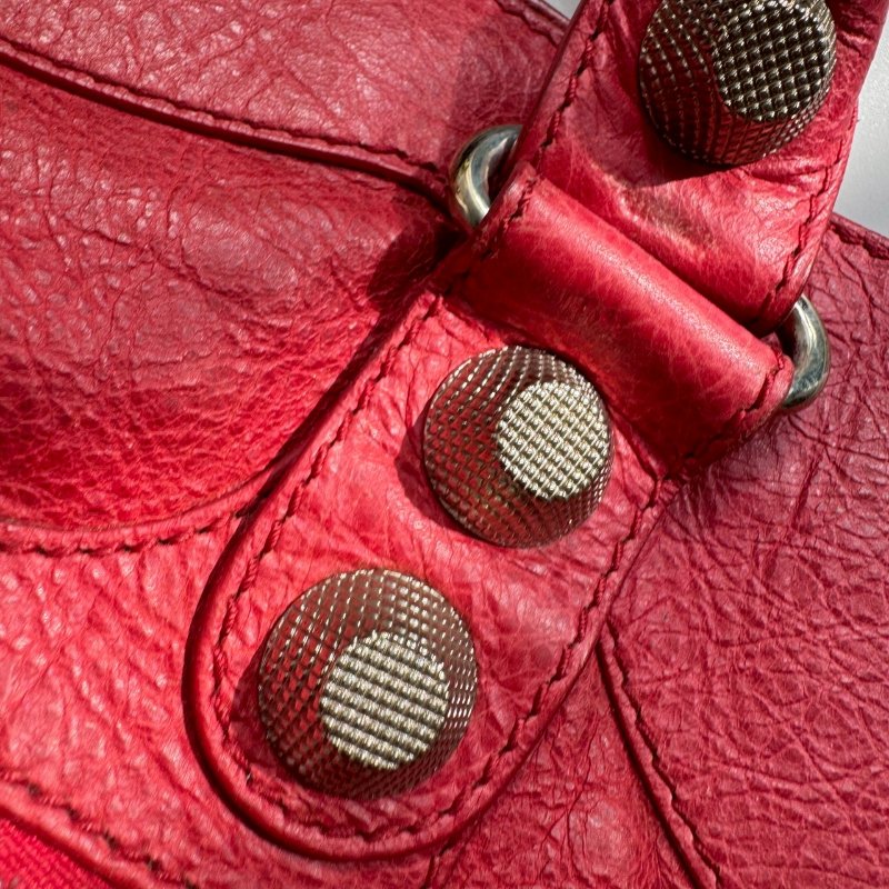 ✨外出無腦帶 BALENCIAGA 紅色皮革鉚釘機車包-51