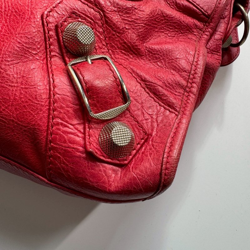 ✨外出無腦帶 BALENCIAGA 紅色皮革鉚釘機車包-55