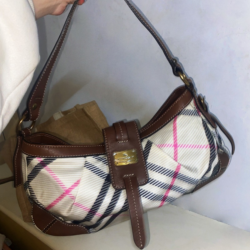 經典色Burberry 辣妹腋下包-5