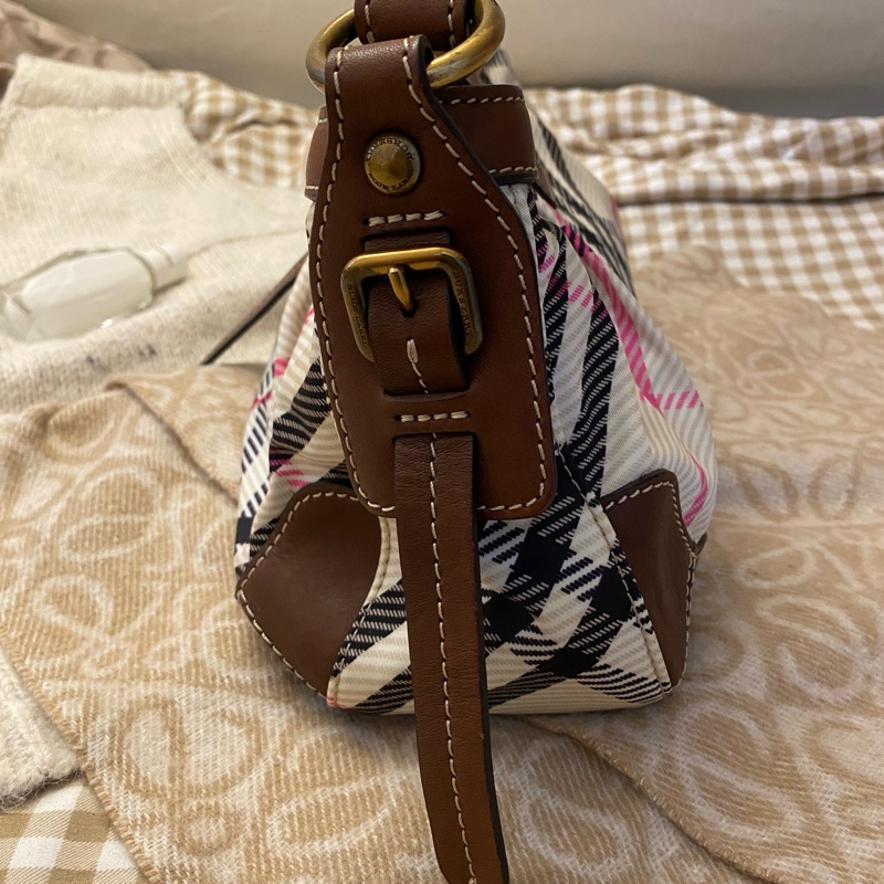 經典色Burberry 辣妹腋下包-2