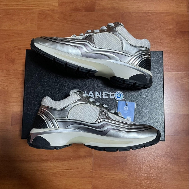 Chanel香奈兒銀角大王 雙C徽標運動鞋 白銀色 38碼-1