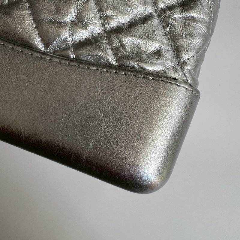 ✨全網最低價 Chanel 太空銀雙色鏈帶後背包-26