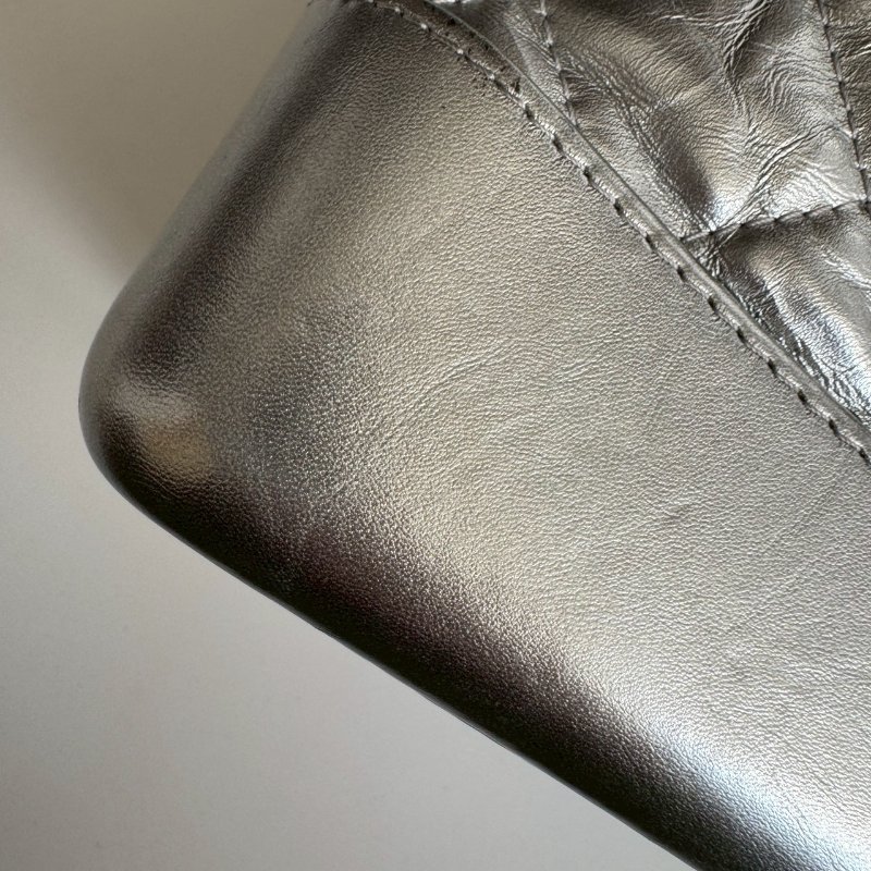 ✨全網最低價 Chanel 太空銀雙色鏈帶後背包-27