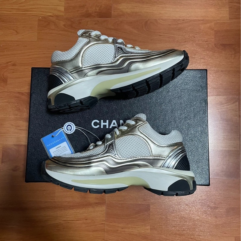 Chanel金角大王運動鞋香奈兒雙C休閒鞋 白金色 34.5碼-1