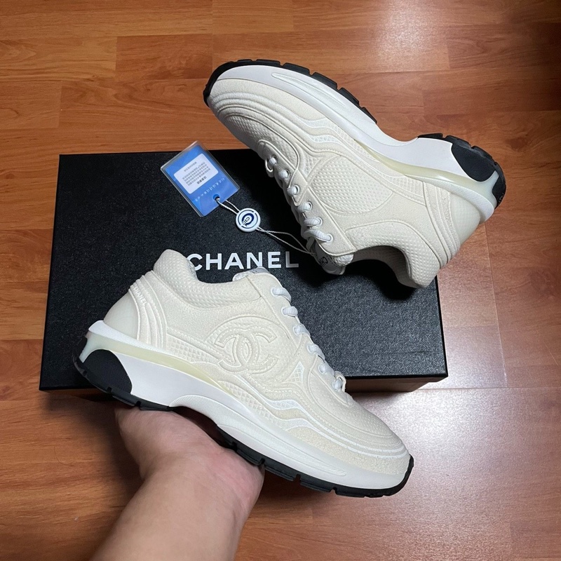 Chanel正品徽標香奈兒24s運動鞋 白色 銀角大王 36碼-1