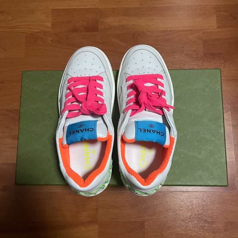 香奈兒正品Chanel休閒鞋 白色 粉綠色 尺碼:37碼-4