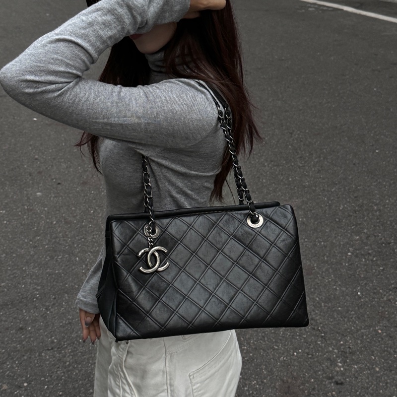 【極新🎁】 Chanel 香奈兒 復古銀釦 牛皮 肩背包 （專櫃243,100）-4