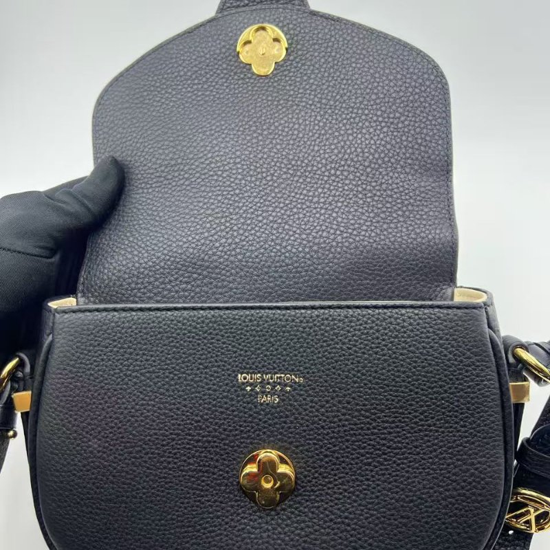 路易威登 Pont 9 Soft 中號手袋-4