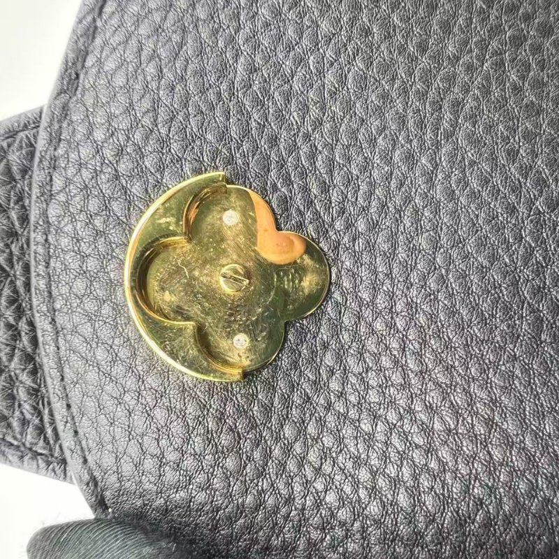 路易威登 Pont 9 Soft 中號手袋-16