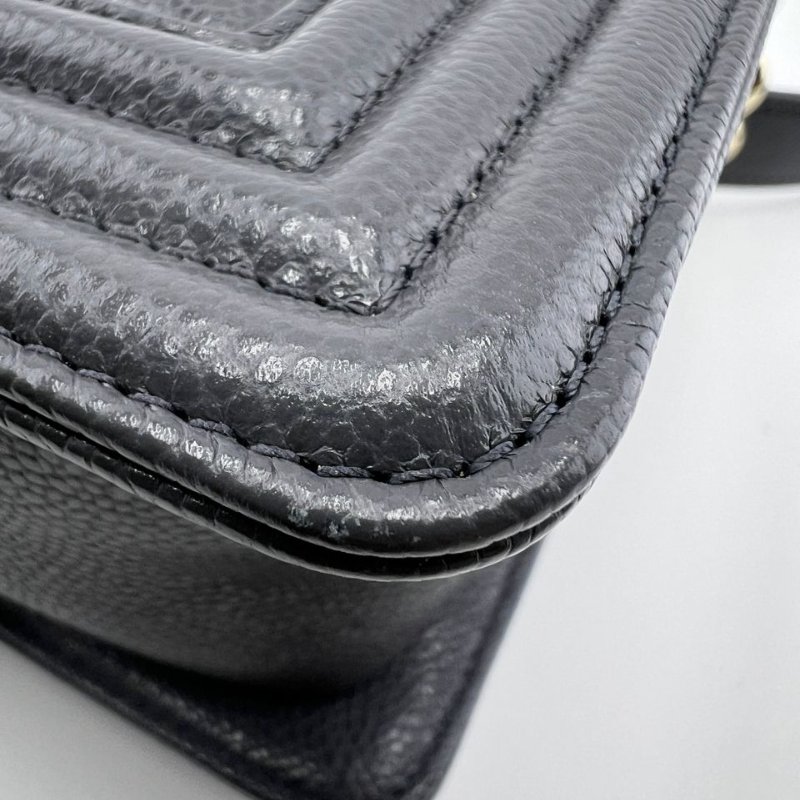 香奈兒 Le Boy 系列中號口蓋包-10