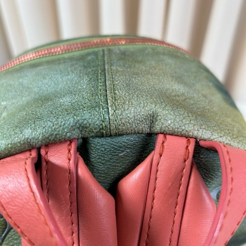 LV路易威登x Jeff Koons 蒙娜麗莎雙肩包 傑夫昆斯小兔掛飾 內裡粉紅色兔子 容量大 精緻有質感-28