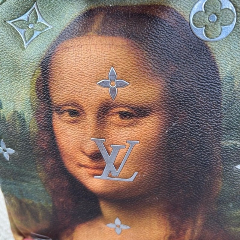 LV路易威登x Jeff Koons 蒙娜麗莎雙肩包 傑夫昆斯小兔掛飾 內裡粉紅色兔子 容量大 精緻有質感-29