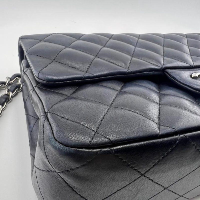 香奈兒 Classic Flap 系列中號口蓋包-8