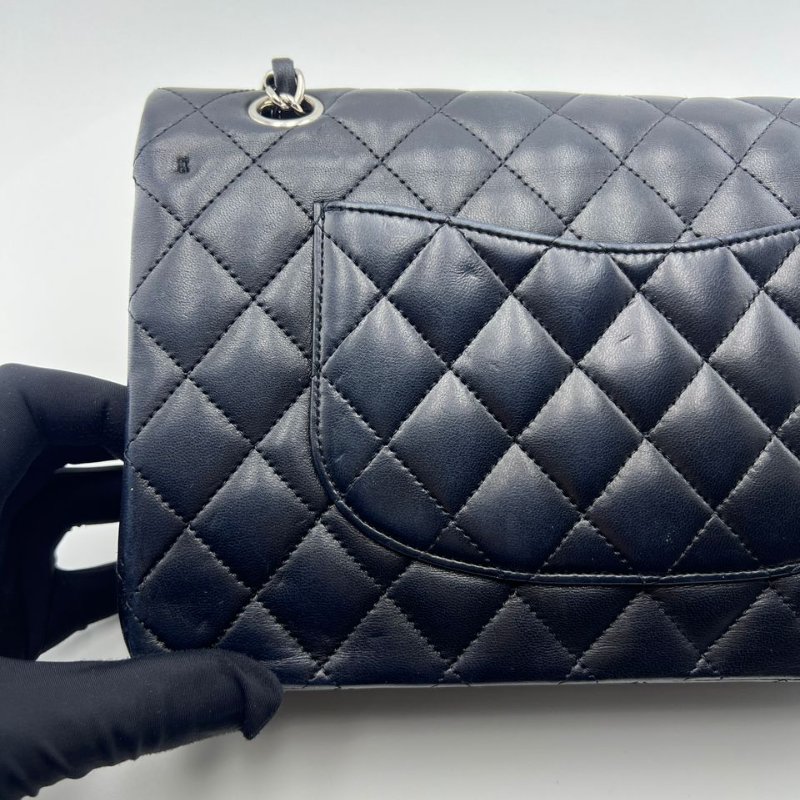 香奈兒 Classic Flap 系列中號口蓋包-18