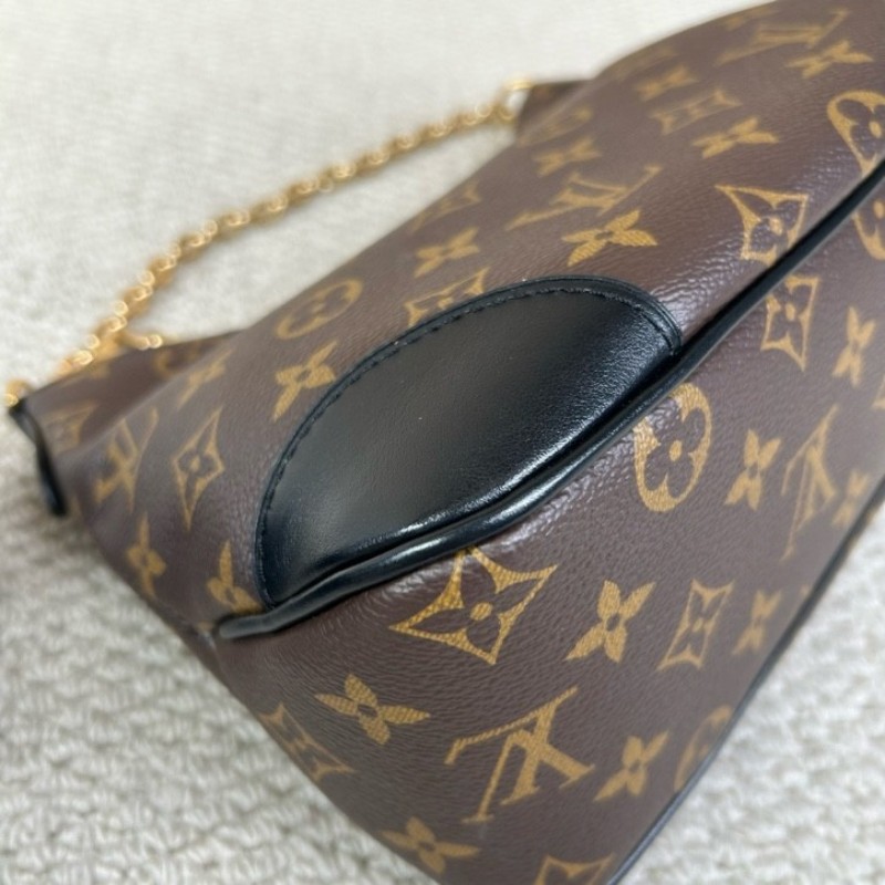 zzy hj ZZZ LV路易威登黑牛角 芯片款 經典老花 拼接黑色皮革 復古又時髦 配有兩根肩帶 背法多多 四季都能輕鬆搭配-11