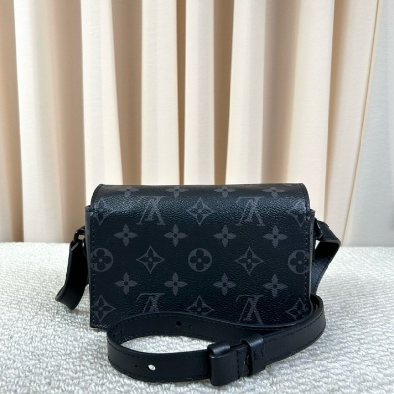 LV路易威登 Steamer黑武士曲別針迴形針郵差包盒子包 芯片款 黑色老花配黑色鏈條 翻蓋磁吸扣設計 可調節肩帶 單肩斜挎兩用-1