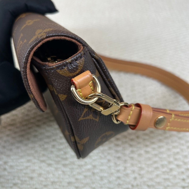 LVivy LV路易威登  經典老花印花鏈條塗層帆布法棍包腋下包手提單肩包 芯片款-13