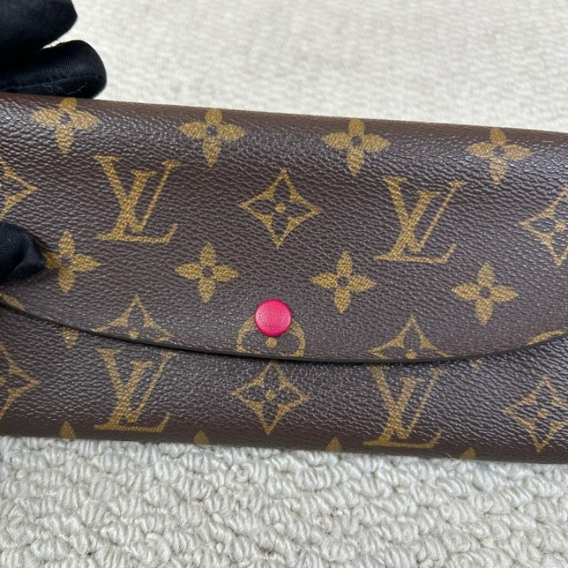 LV路易威登老花玫紅豆豆長款錢包 卡位多 容量足 日常通勤很實用-6