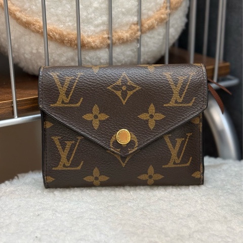 Lv Victorine 三折短夾