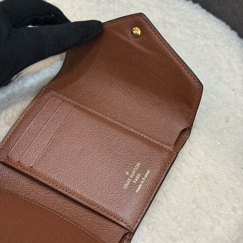 Lv Victorine 三折短夾-4