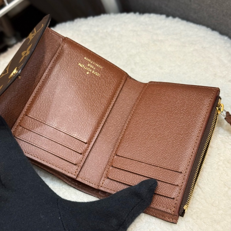 Lv Victorine 三折短夾-5