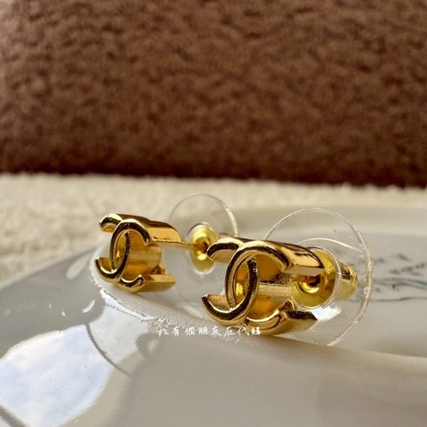 《我有個朋友在代購》香奈兒26P正金色迷你小耳環