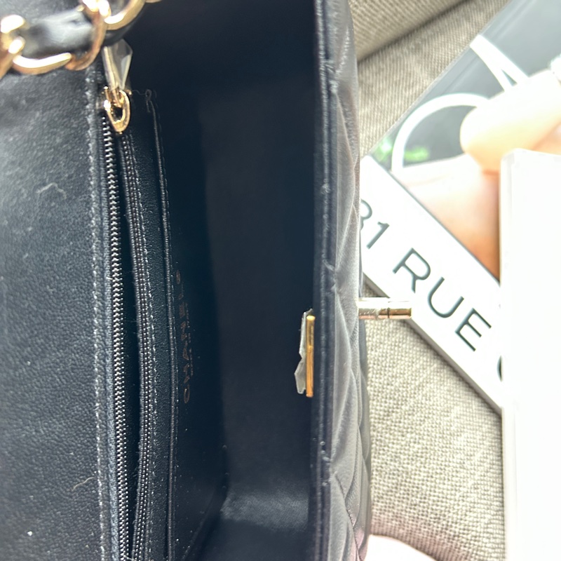 CHANEL 25P 限量熊貓方胖子-12