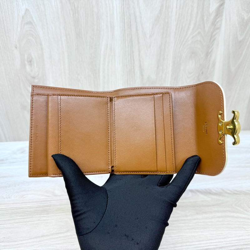 CELINE白色凱旋門三折短夾10D782CQH-6