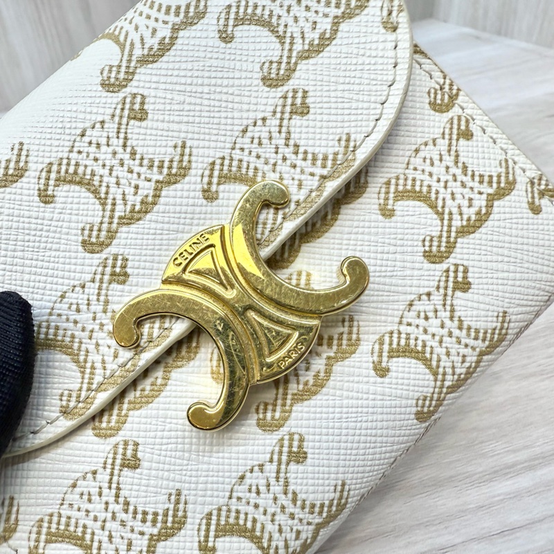 CELINE白色凱旋門三折短夾10D782CQH-17