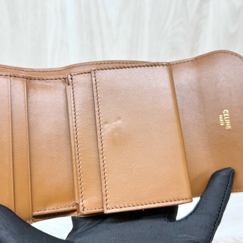 CELINE白色凱旋門三折短夾10D782CQH-10