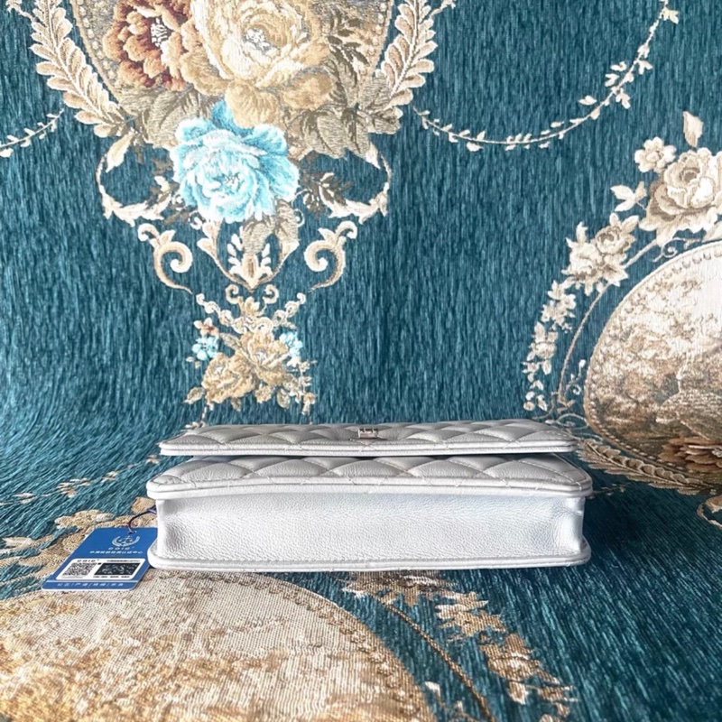 CHANEL 2.55 WOC shoulder bag-4