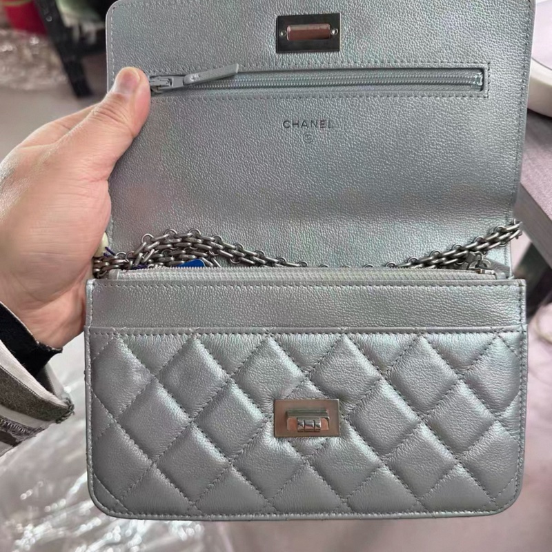 CHANEL 2.55 WOC shoulder bag-10
