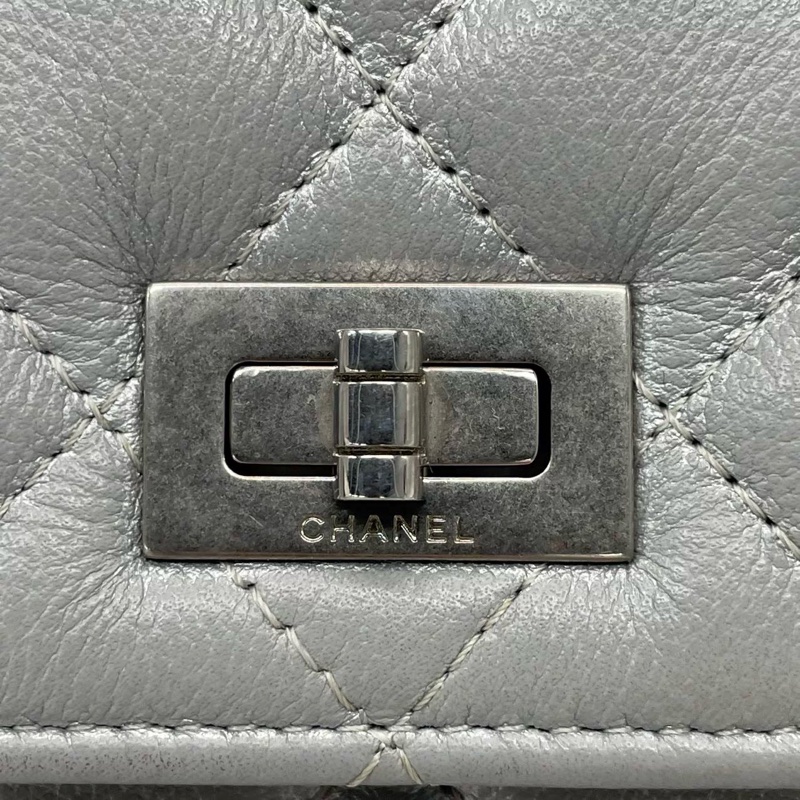 CHANEL 2.55 WOC shoulder bag-40