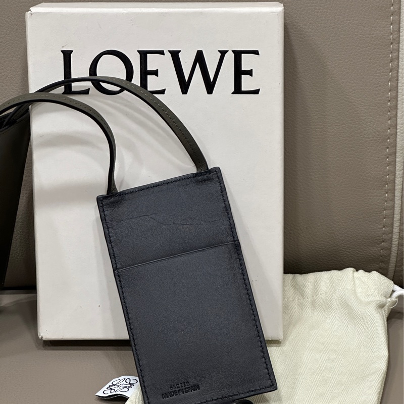 LOEWE 新款識別證卡包-9