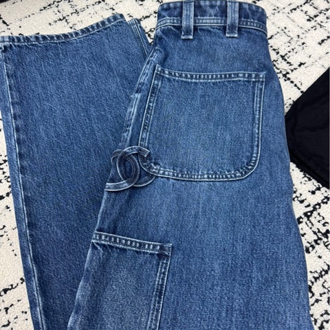 Chanel香奈兒26PJennie同款萬人找logo牛仔褲