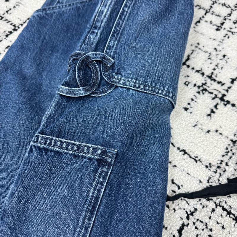 Chanel香奈兒26PJennie同款萬人找logo牛仔褲-1