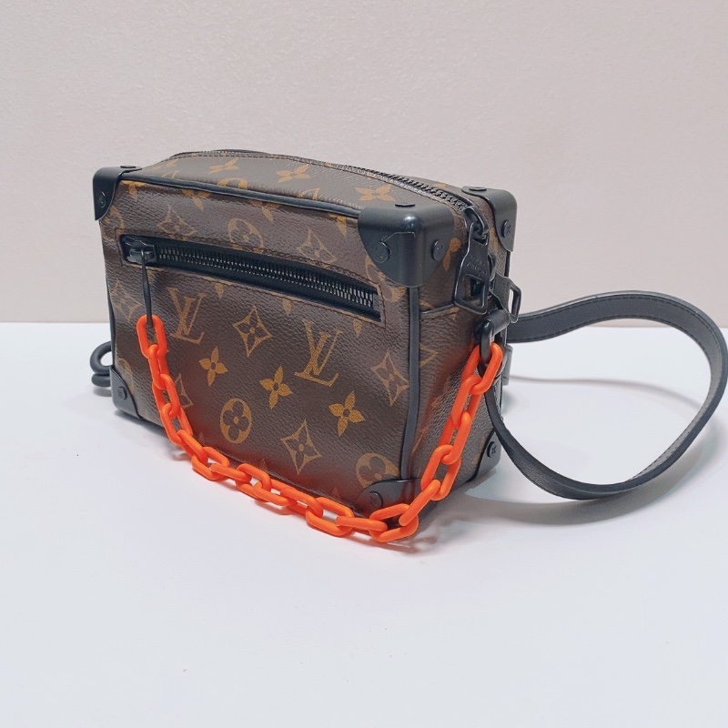 lv 老花soft trunk拉鍊軟盒斜背包19*12*8 98新配件塵袋-5