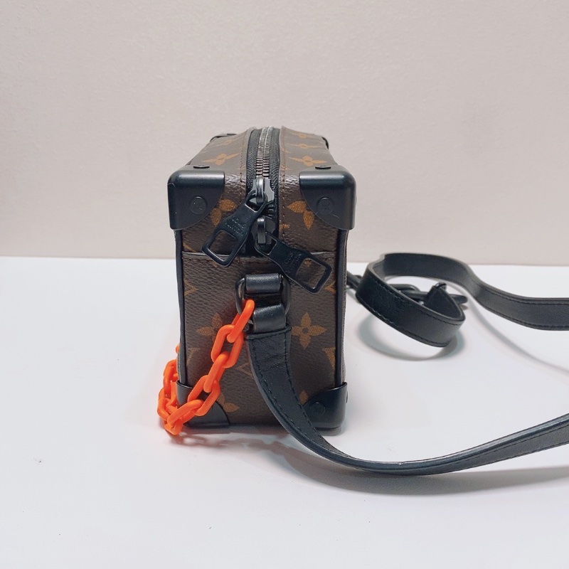 lv 老花soft trunk拉鍊軟盒斜背包19*12*8 98新配件塵袋-6