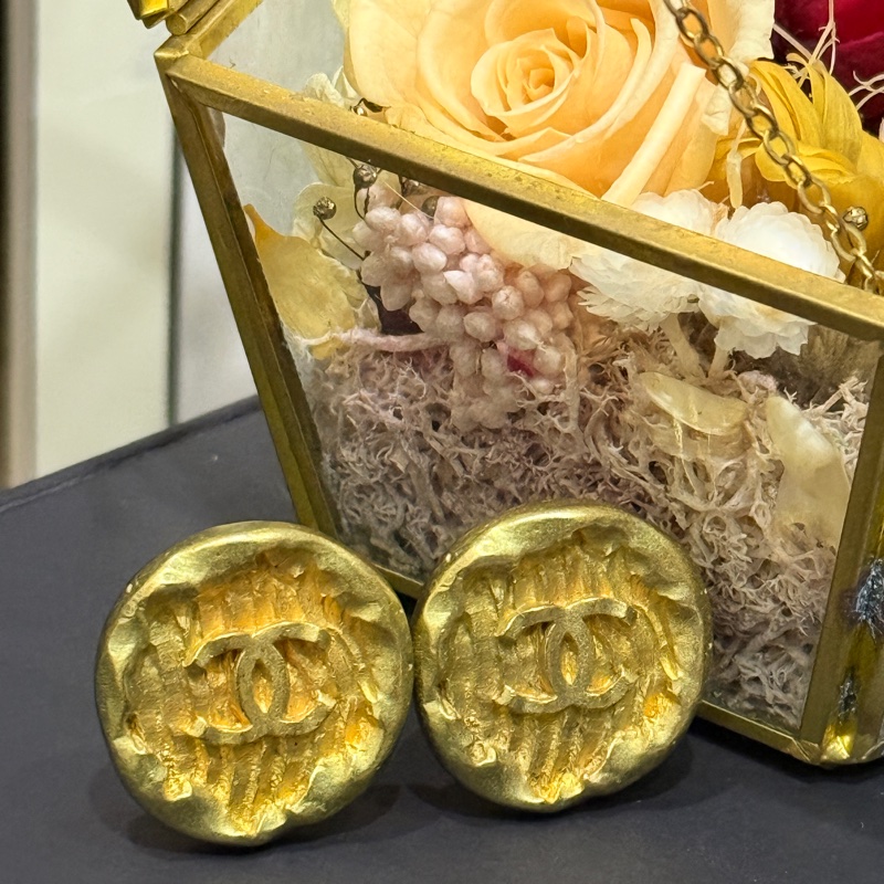 買耳環送項鍊🌙黃金持續漲📈非常值得買的香奈兒精緻工藝 1993年24k金 熔岩工藝系列-22