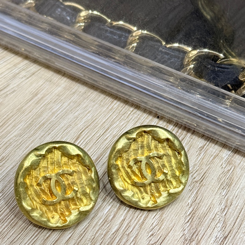 買耳環送項鍊🌙黃金持續漲📈非常值得買的香奈兒精緻工藝 1993年24k金 熔岩工藝系列-33