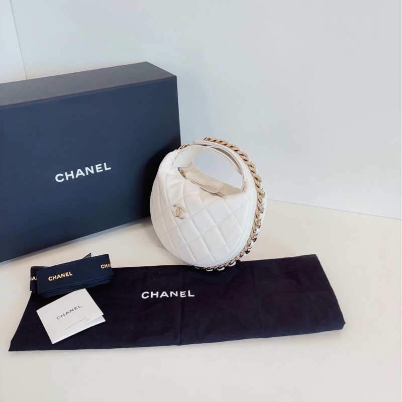 ✨Chanel 99新閒置帶膜23B Pouch月牙包🤍-6