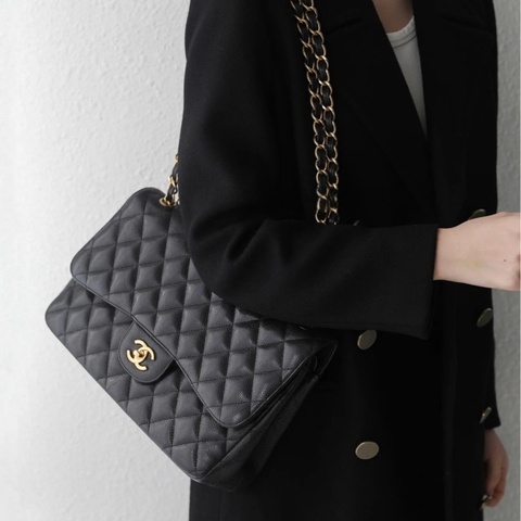 ✨Chanel 牛皮 jumbo 閒置新 配件齊 側背斜背皆可🖤