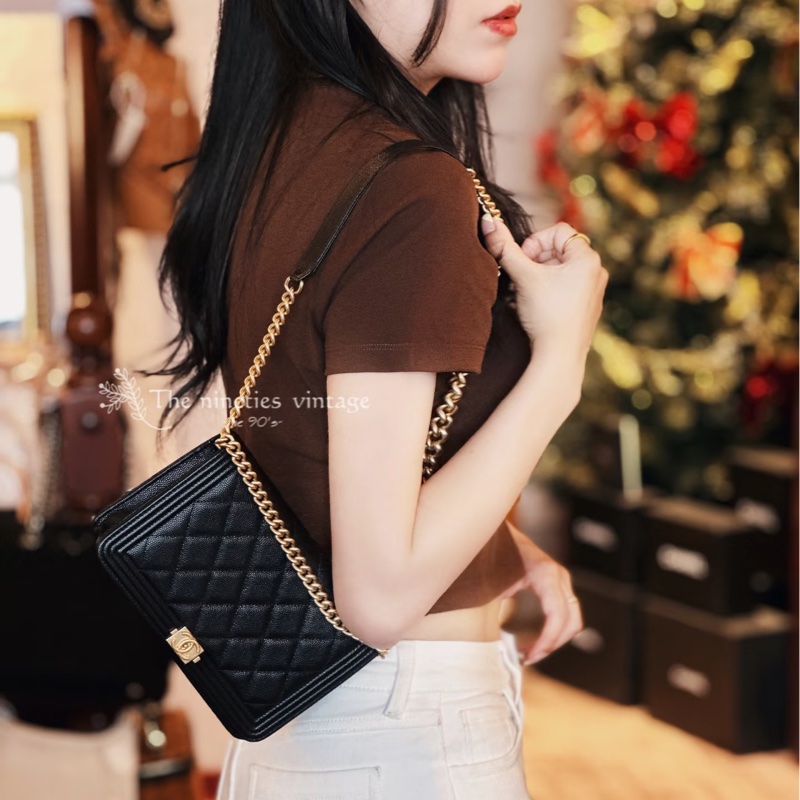 ✨Chanel Leboy 牛皮黑金錢包 送肩帶可放手機 閒置新 有保卡🖤-0