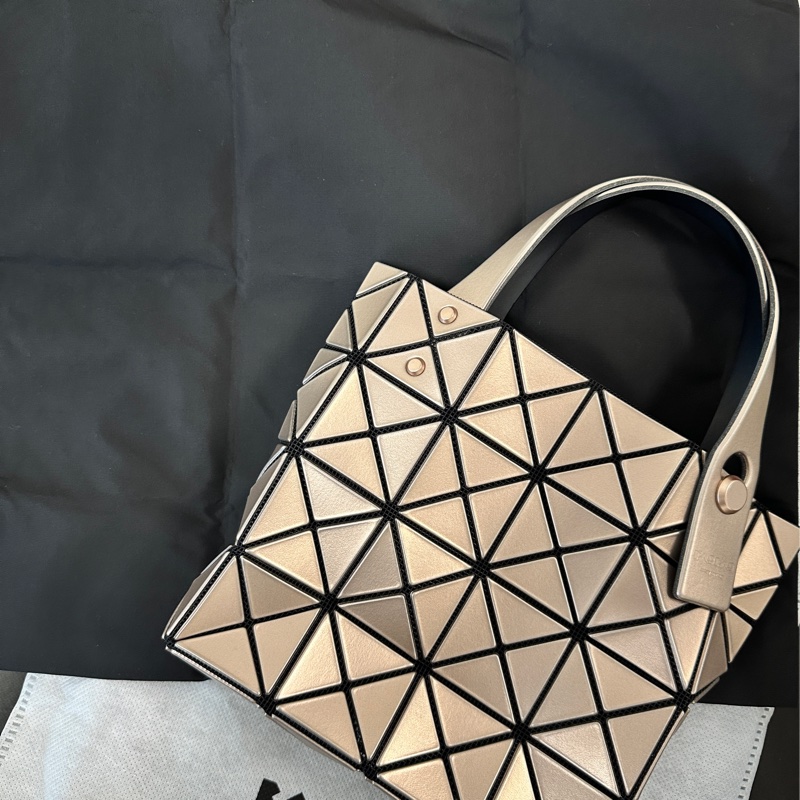 Issey Miyake BAO BAO LUCENT BIXY 4X4-7