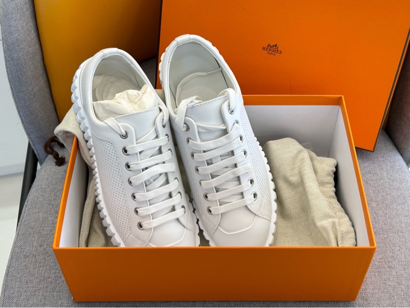 閒置新 愛馬仕 Hermes 白色餅乾鞋 37碼 附件 盒子 防塵袋 鞋帶多一雙白色-5