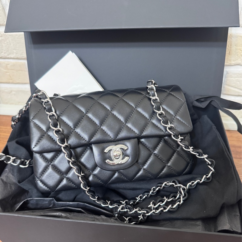 Chanel coco20 黑銀 防刮羊皮芯片台灣購證-4