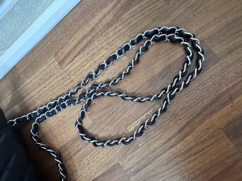 Chanel coco20 黑銀 防刮羊皮芯片台灣購證-22