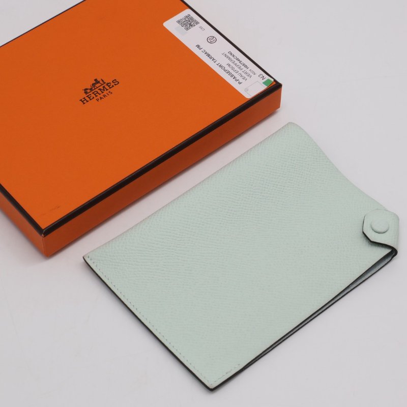 HERMES Tarmac 護照夾 - 新薄荷綠 W-9