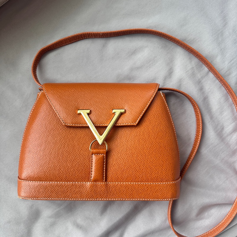 經典不敗|Vintage Valentino 焦糖金 V 復古方包-1
